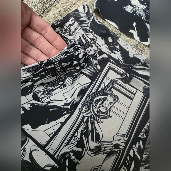Blackmilk Marvel Black Widow Short Set Wifey Top M Rare Flawed Dollskill Comic - Picture 4 of 15